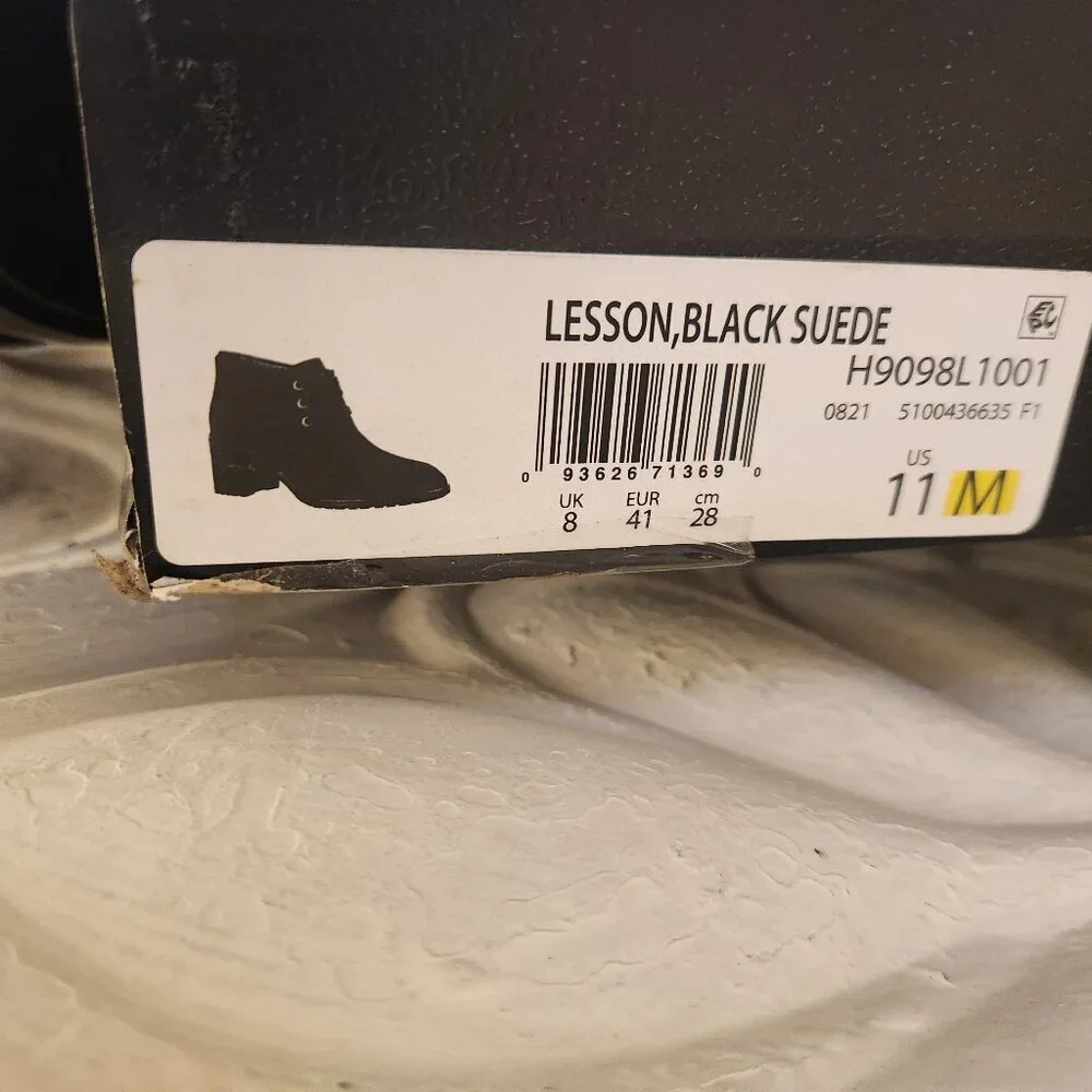 Naturalizer Wesson Moccasin Booties. Block Heel. NIB. Leather. Size 11